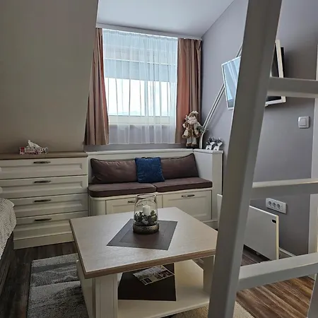 Maglic 412 Lux *